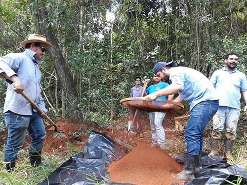 Moradores veem nascente dobrar a vazão após curso do Senar