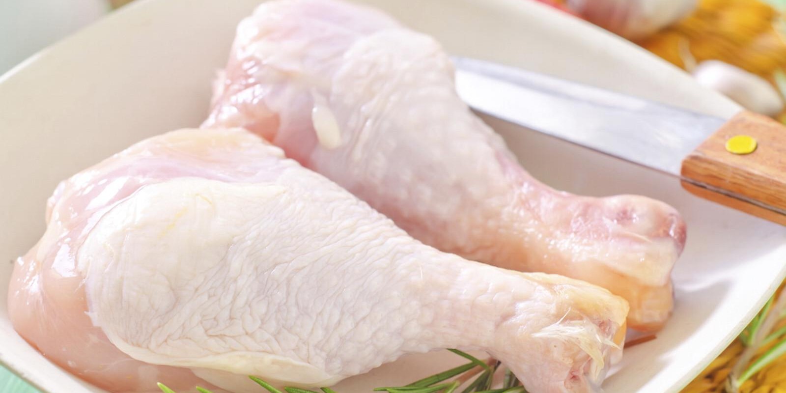 Frango/Cepea: Estoque reduzido impulsiona preço da carne