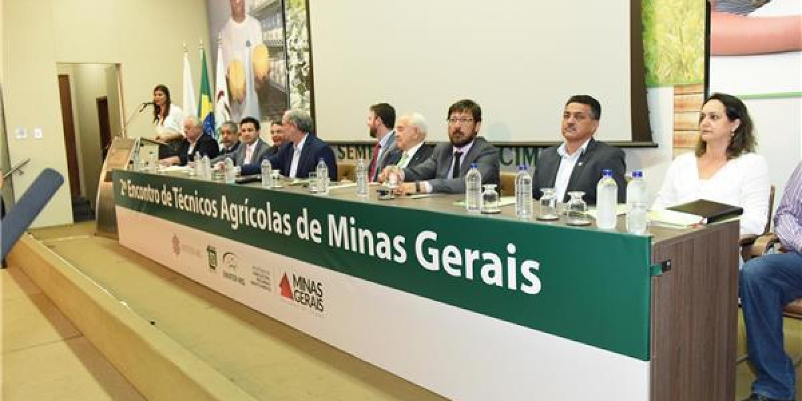 Técnicos agrícolas poderão assinar projetos de crédito rural de valores mais altos Técnicos agrícolas poderão assinar projetos de crédito rural de valores mais altos