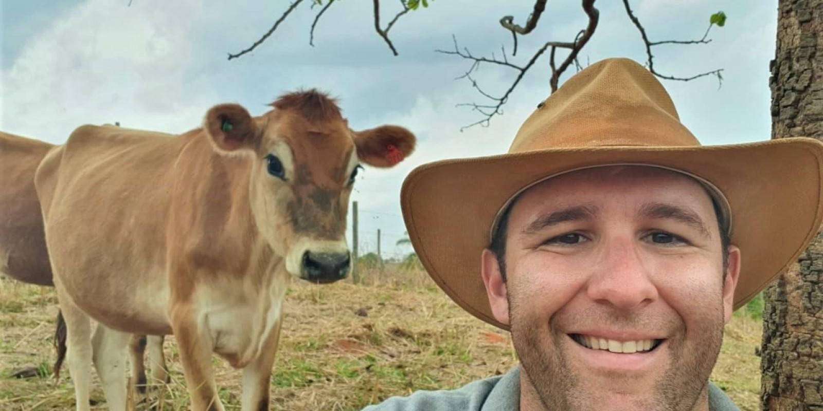 Melhor qualidade de vida faz agrônomo trocar cidade pelo campo para produzir leite orgânico Melhor qualidade de vida faz agrônomo trocar cidade pelo campo para produzir leite orgânico